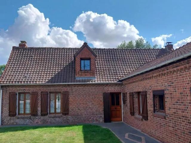 Maison, Caucourt