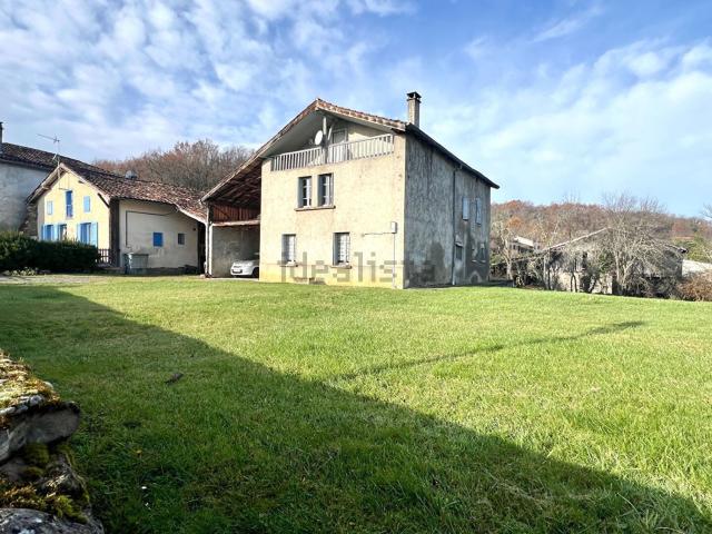 Maison, Caumont