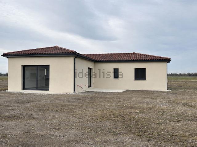 Maison, Cazères