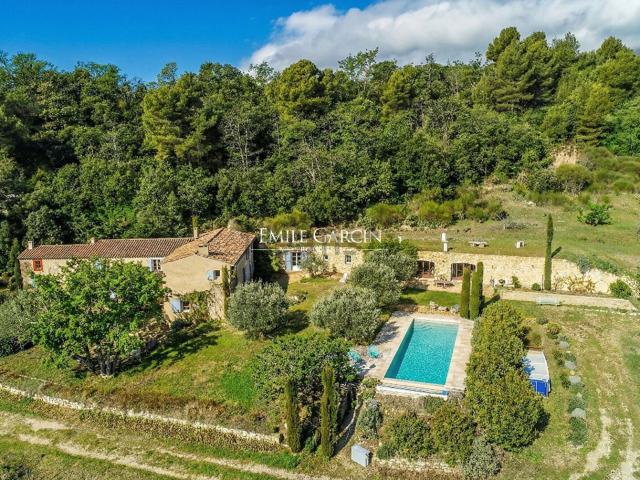 Maison, Cabrières d&apos Aigues
