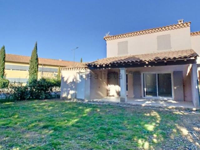 Maison, Cabrières d&apos Avignon