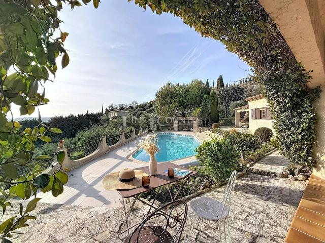 Maison, Cabris