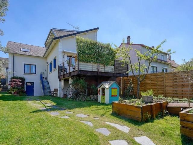 Maison, Cachan