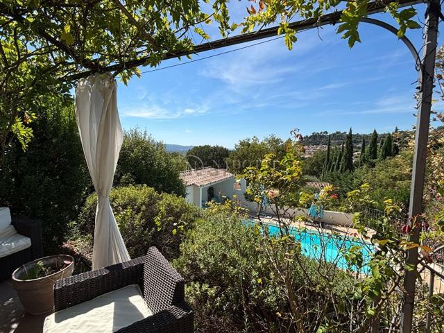 Maison, Cadenet