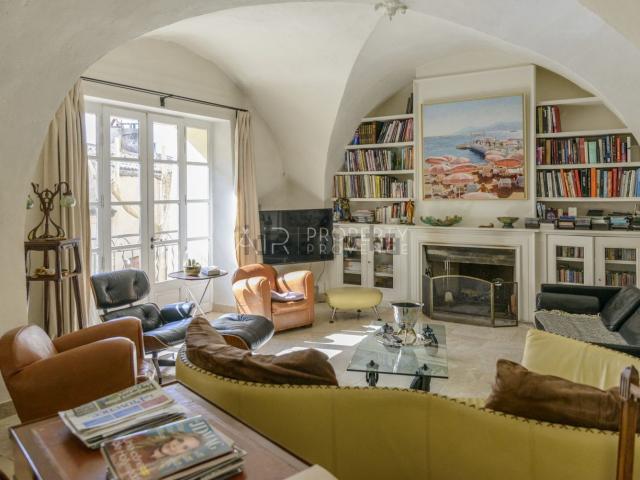 Maison, Cadenet