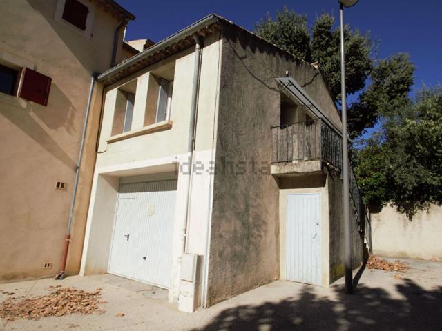 Maison, Cadenet