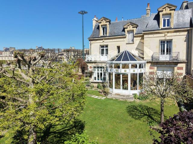 Maison, Caen