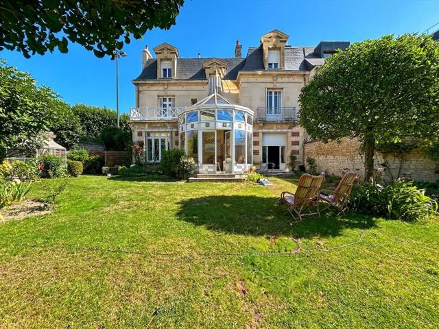 Maison, Caen