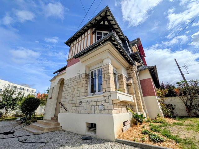 Maison, Caen
