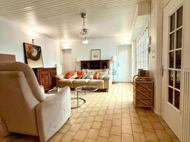 Maison, Cagny