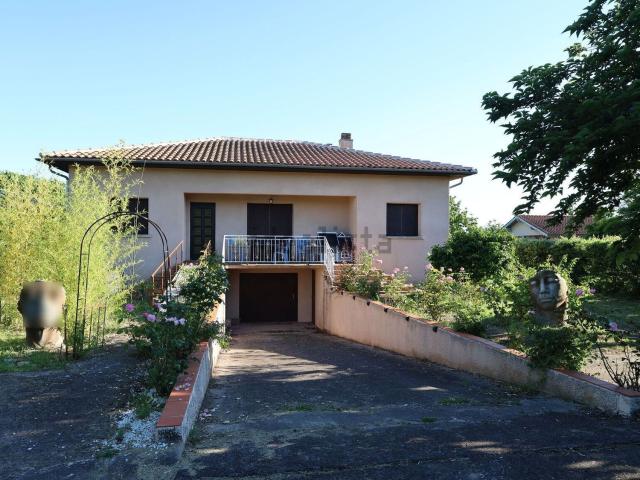Maison, Calmont