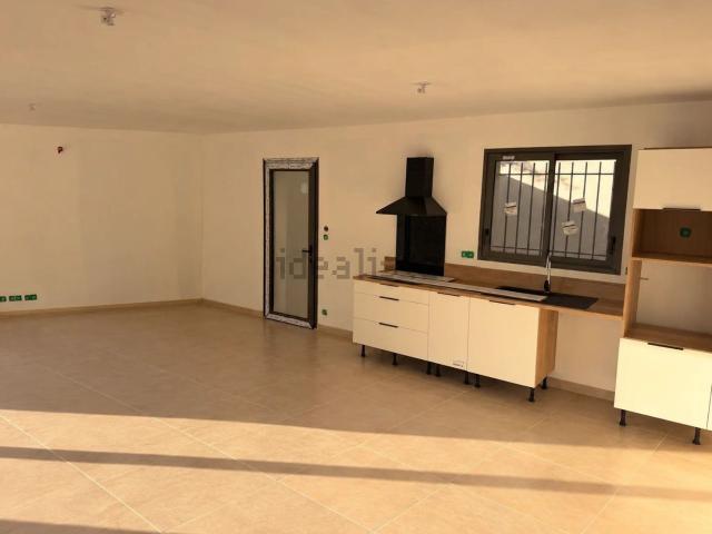 Maison, Camaret sur Aigues