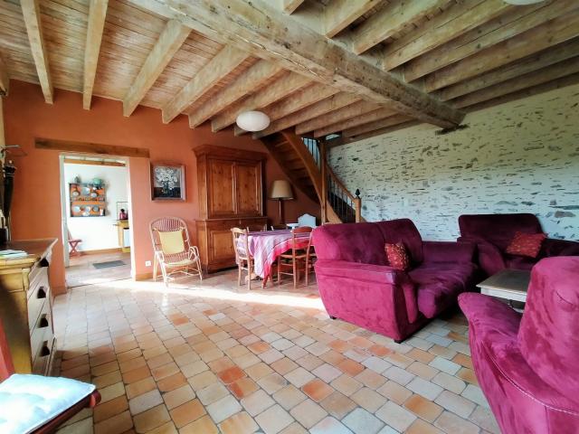 Maison campagne 7 pièces 167m² piscine intérieure 167m² Saint Germain de Coulamer