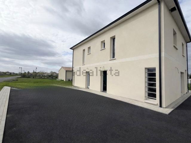 Maison, Camps sur l&apos Isle