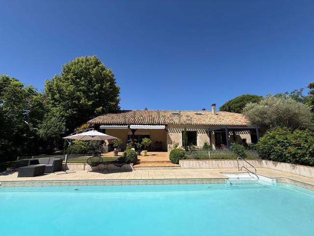 Maison, Cancon