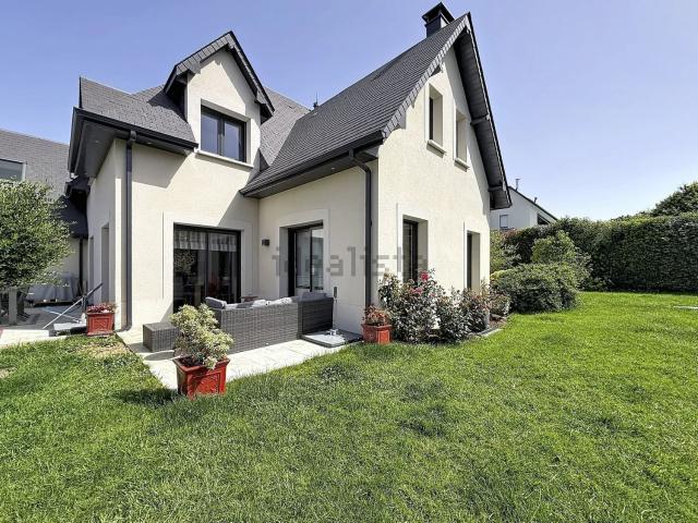 Maison, Canapville