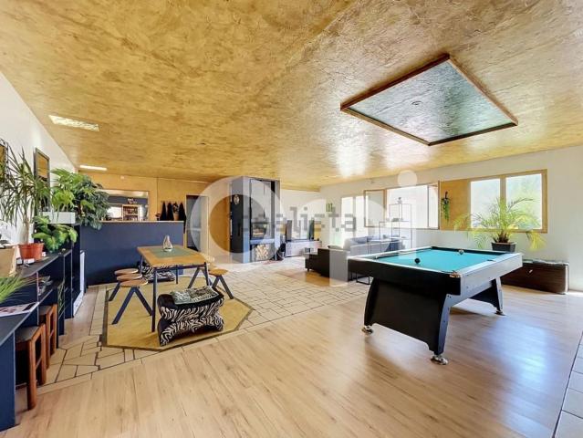 Maison, Cannes Écluse