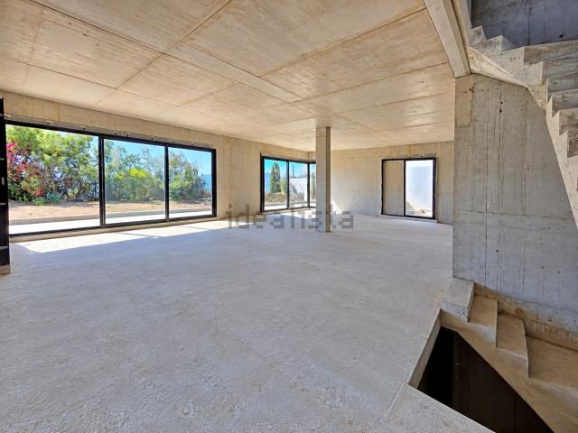 Maison, Cannes
