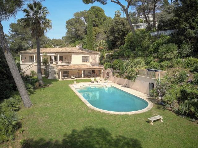 Maison, Cannes
