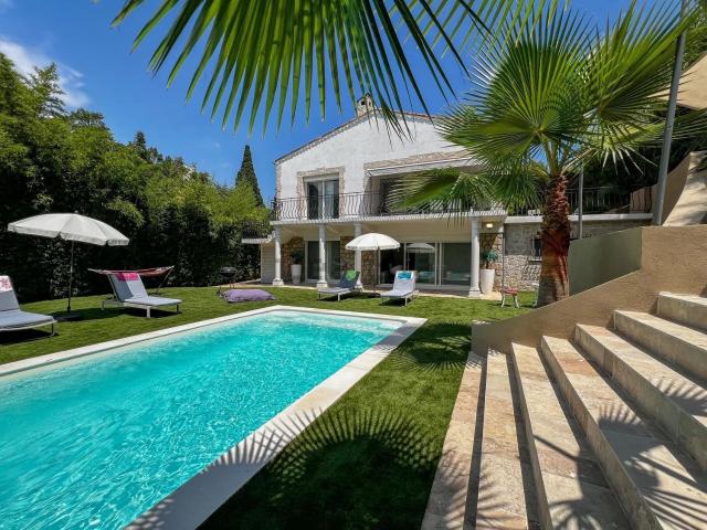 Maison, Cannes