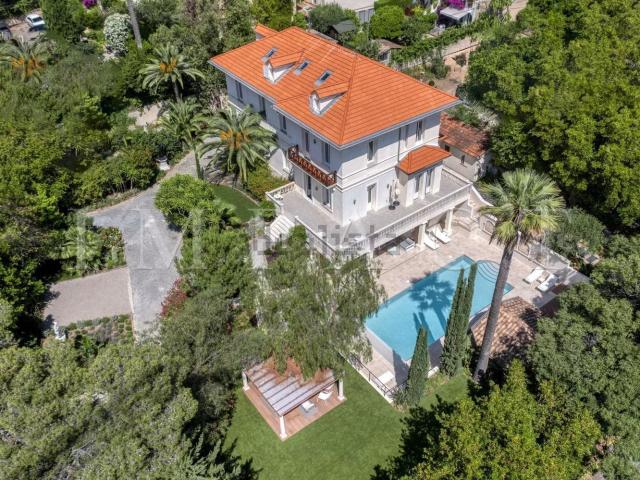 Maison, Cannes