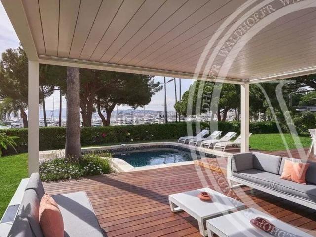 Maison, Cannes