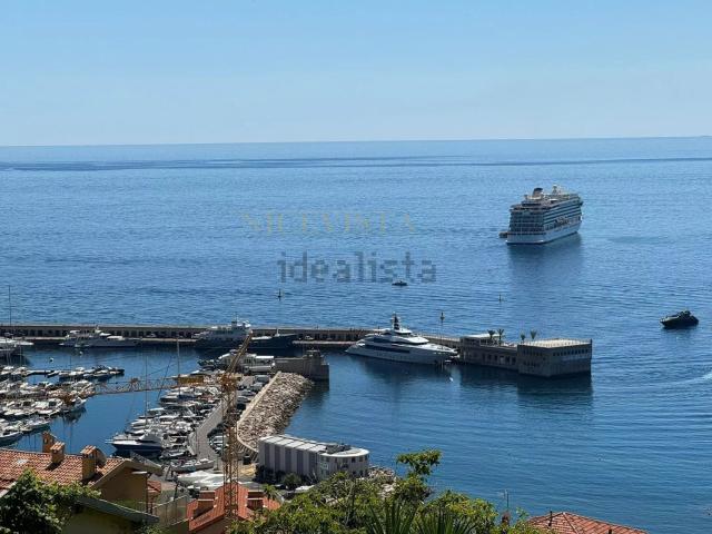 Maison, Cap d&apos Ail