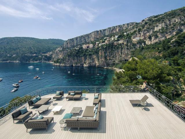 Maison, Cap d&apos Ail