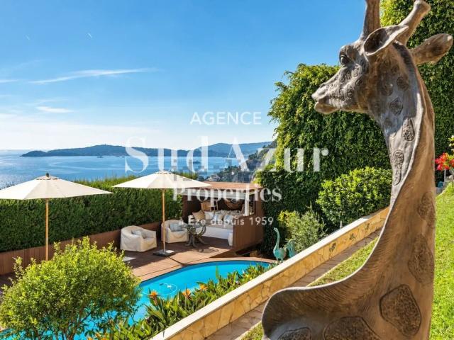Maison, Cap d&apos Ail