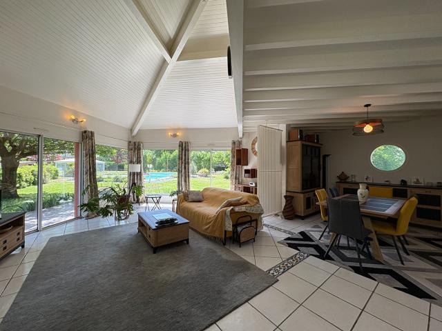 Maison Carcares Sainte Croix 6 pièce s 217 m2