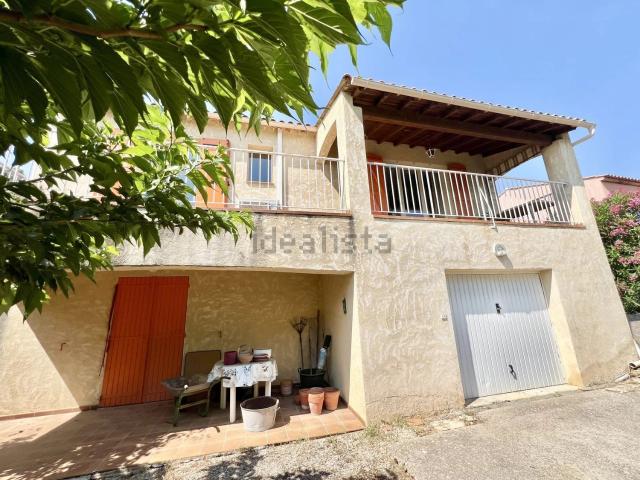 Maison, Carcès
