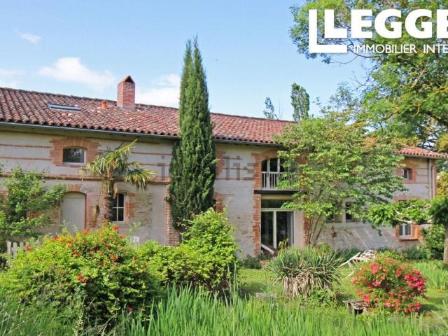 Maison, Caraman