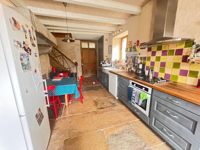 Maison Caractere 4 Chambres Terrain 30 Ares 25250 Onans 172m² Onans