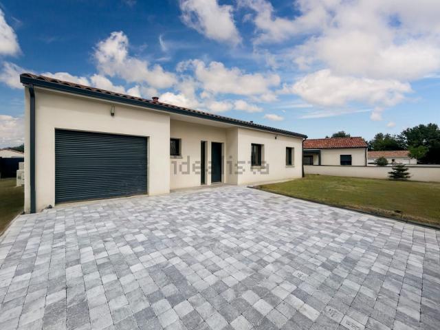 Maison, Carbonne