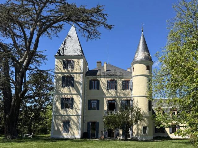 Maison, Carbonne