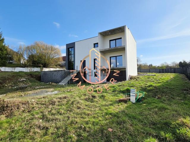 Maison, Carency