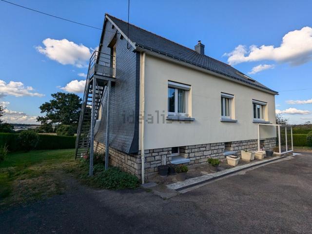 Maison, Caro