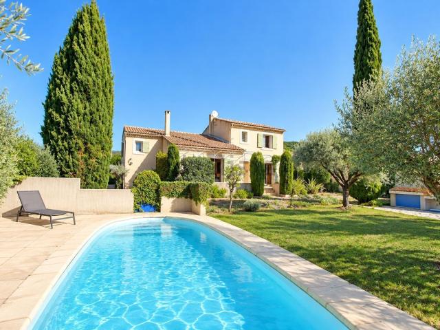 Maison, Caromb