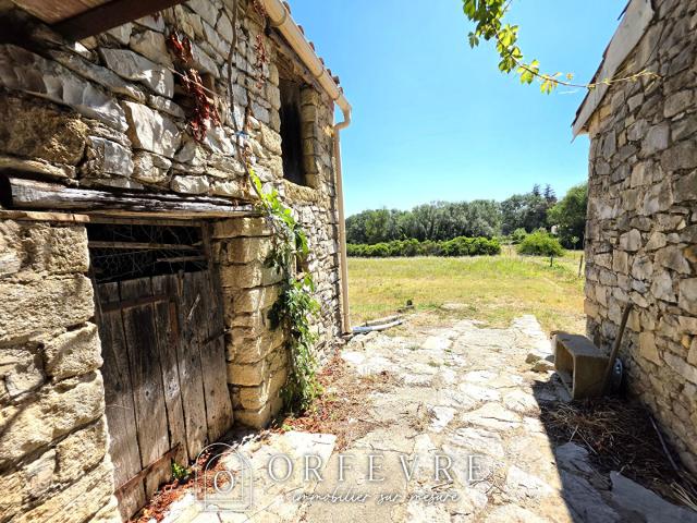 Maison Carnas avec garages sur 2700m2 de terrain