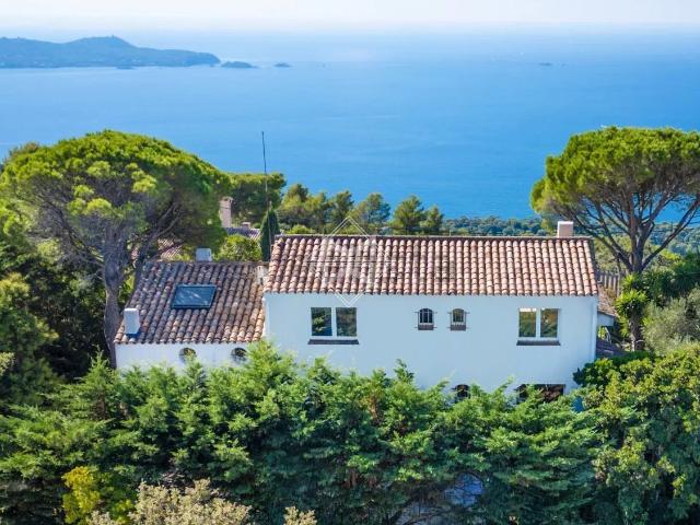 Maison, Carqueiranne