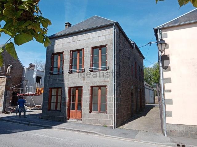 Maison, Carrouges