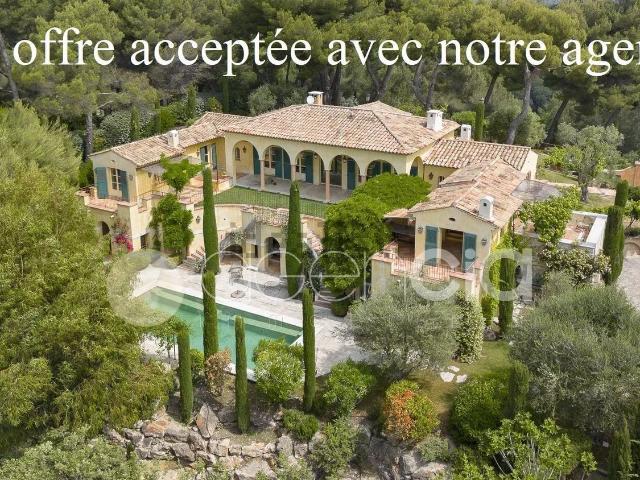Maison, Carros