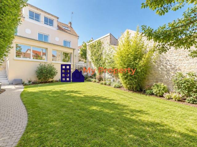 Maison, Carrières sur Seine