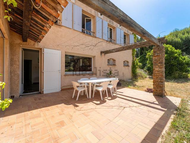 Maison, Carry le Rouet