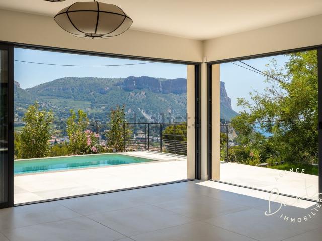 Maison, Cassis