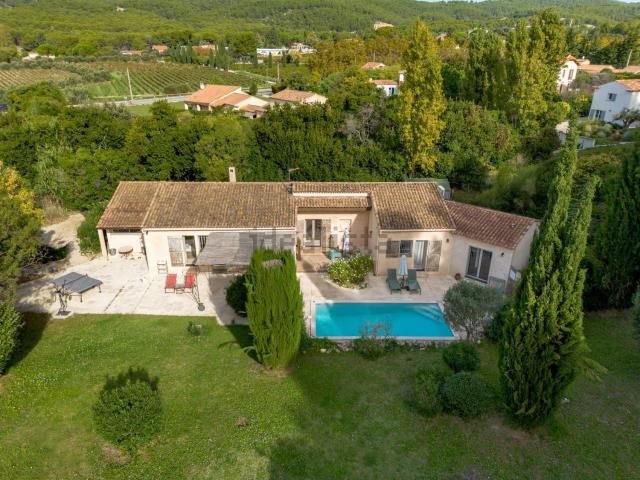 Maison, Cassis