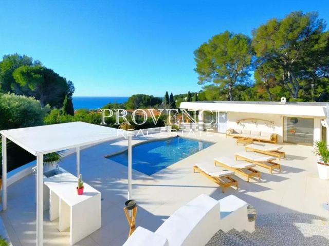 Maison, Cassis