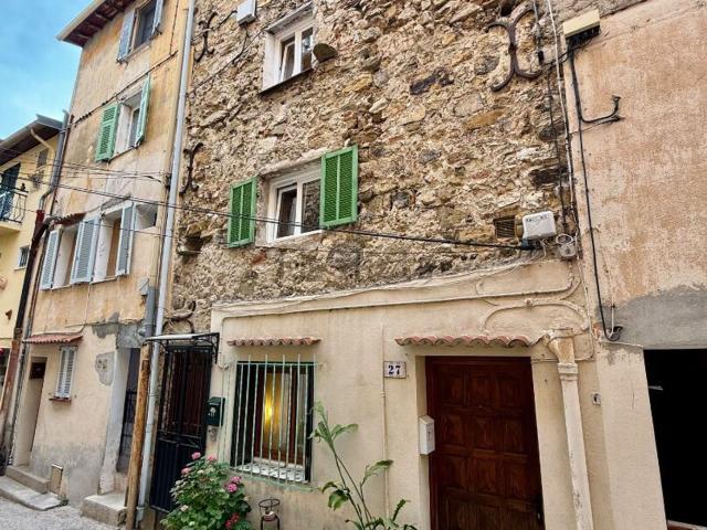 Maison, Castellar