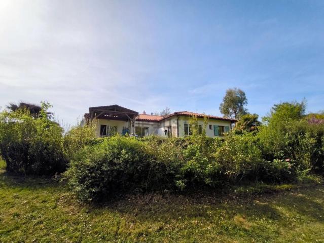 Maison, Castelnau Rivière Basse