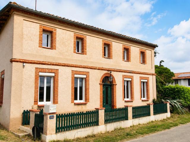 Maison Castelsarrasin 6 pièce s 222 m2 222m² Castelsarrasin